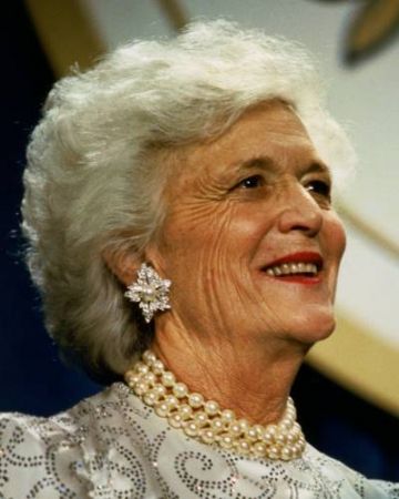 Barbara Bush a fost operată pe cord deschis