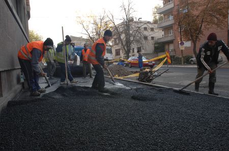 Constructorii dau statul în judecată