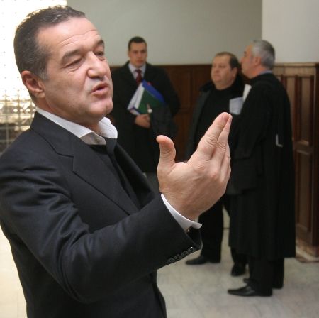 „Gigi Becali face crimă organizată!”