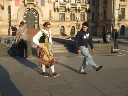 Prin Europa, în paşi de dans