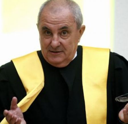 Doctor Honoris „plagiatus”