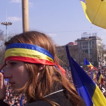 Manifestanţii din Chişinău, obligaţi să plece!