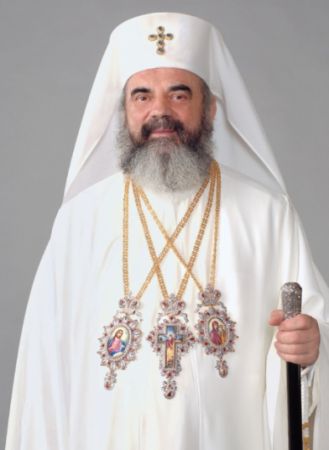 PASTORALĂ: „Mai păgubitoare decât sărăcia este criza de omenie”