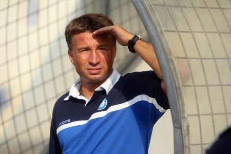 Petrescu nu vrea locul doi!