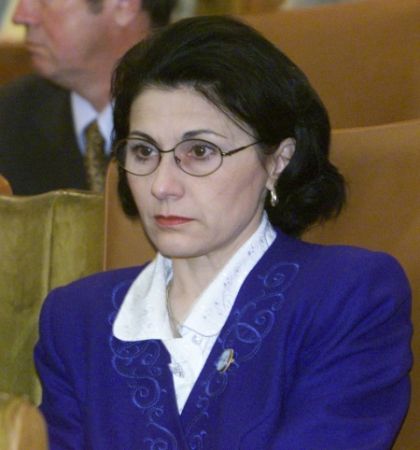 Reformă fără bani. Andronescu să-l urmeze pe Miclea