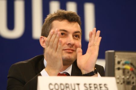 Şereş se agaţă de biletul pentru Bruxelles