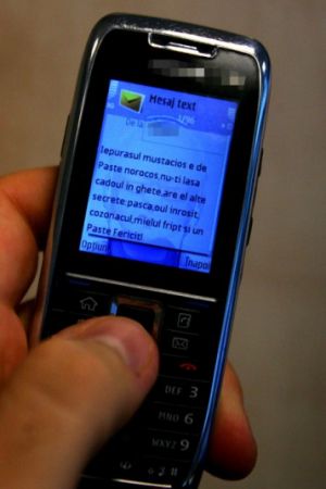 UE a tăiat tarifele la SMS-uri în roaming