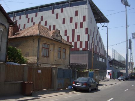 14 familii din Cluj cer demolarea stadionului CFR