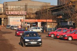 Angajaţii ArcelorMittal Hunedoara, în şomaj tehnic