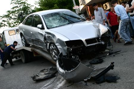 Asigurătorii plâng după daune auto mai mici