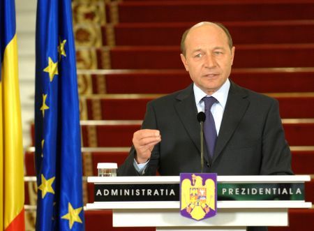 Băsescu a câştigat în conflictul cu magistraţii