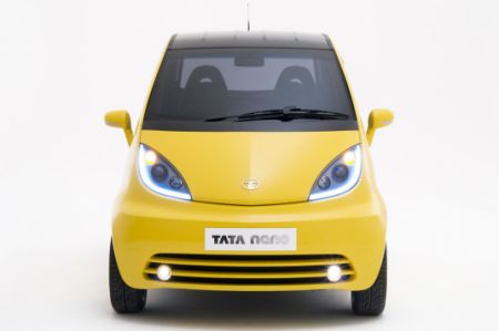 Clienţii Tata Nano vor ”lux”