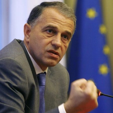 Geoană: Pentru Mitrea, perioada de dizgraţie e o lecţie importantă