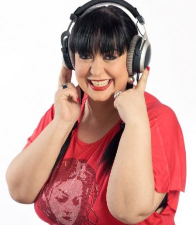 Monica Anghel face un an de radio la Europa FM