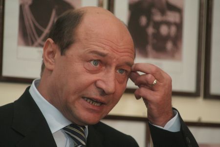 Traian Băsescu s-a trezit dezamăgit din visul cu PSD