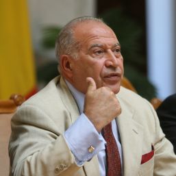 Voiculescu: "Băsescu este epuizat ca produs politic"