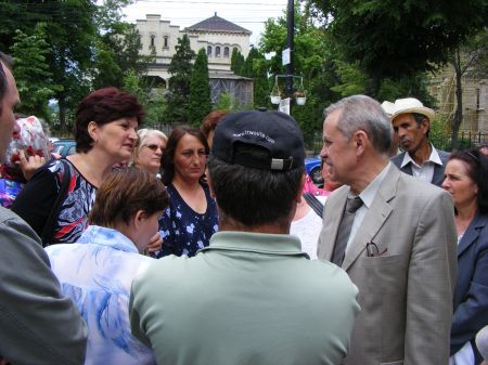 Asistenţii maternali au ieşit în stradă