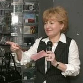 Eugenia Vodă îşi lansează „Profesioniştii” pe DVD