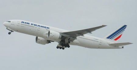 Explozia avionului Air France, improbabilă