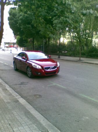 Fotografii-spion cu Volvo C70 facelift