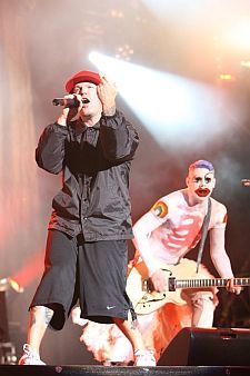 Limp Bizkit va rupe scena românească