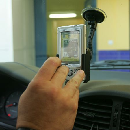 „Mi se refuză înlocuirea GPS-ului stricat în garanţie”