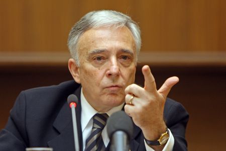 Mugur Isărescu ţinteşte un nou mandat în fruntea BNR