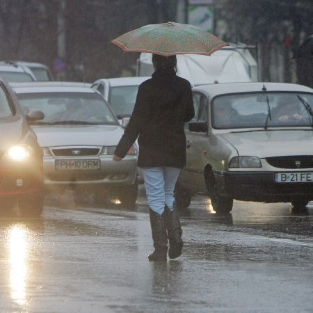 PROGNOZA METEO: Cod galben de ploi