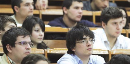 Studenţii vor putea fi bursieri la alte facultăţi din ţară