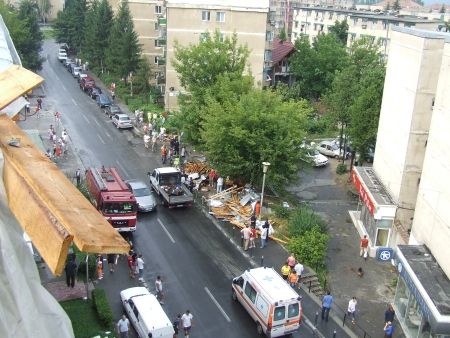 Furtuna a făcut prăpăd în Râmnicu Vâlcea