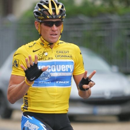 Lance Armstrong, locul zece în prologul Turului Franţei