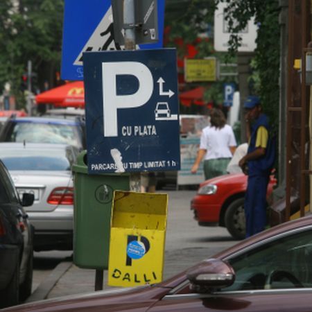 Locurile de parcare Dalli, preluate de Primăria Capitalei