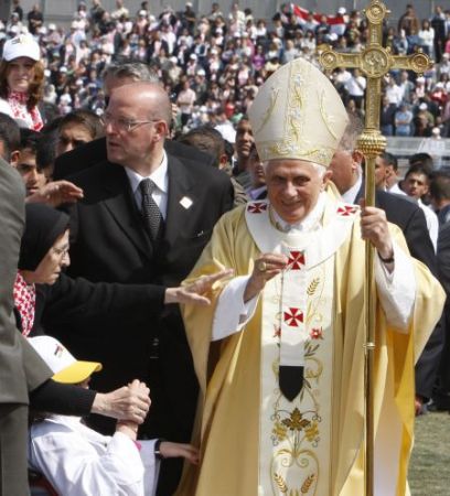 Papa Benedict al XVI-lea vrea să viziteze România