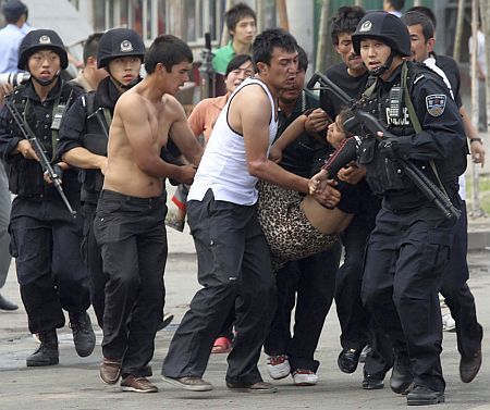 Stare de asediu în nord-vestul Chinei