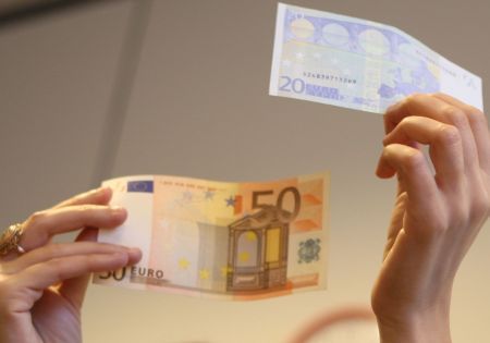 Guvernul a ascuns 400 de milioane de euro, ca să-i iasă deficitul