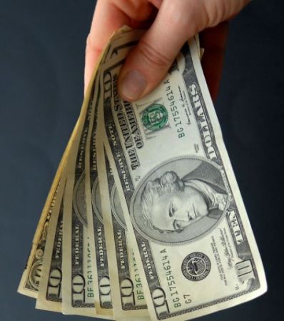 Un trader de 22 de ani are pe mână milioane de dolari