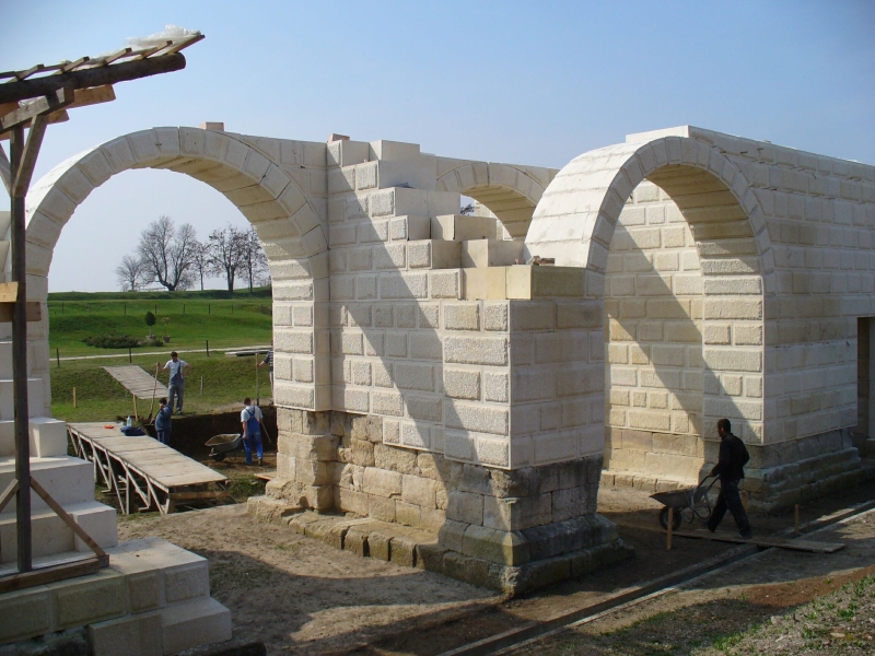 Cetatea Alba-Iulia prinde viaţă