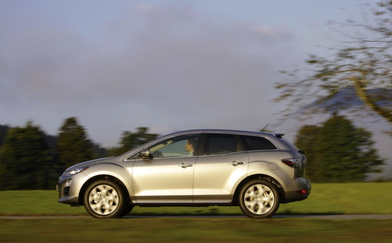 Mazda CX-7, SUV-ul care se crede compact