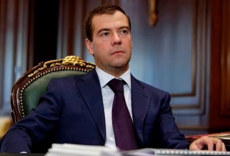 Medvedev îi pune la zid pe miniştrii lui Putin