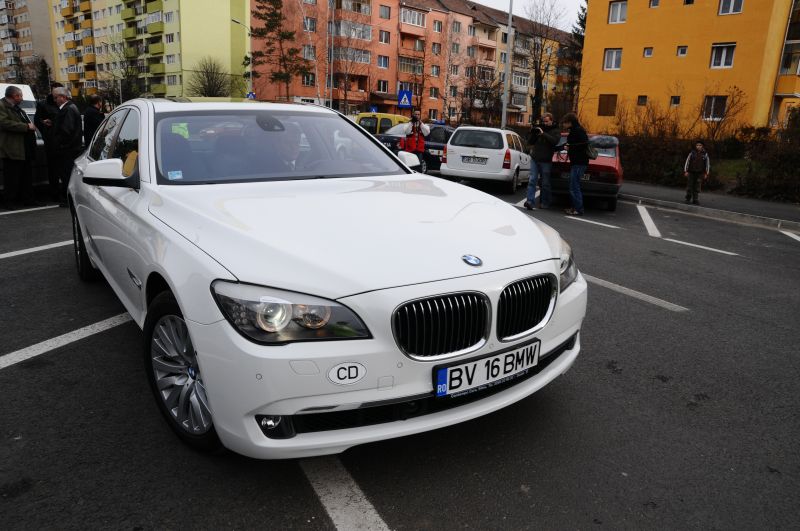 Primarul Sibiului şi-a lovit BMW-ul