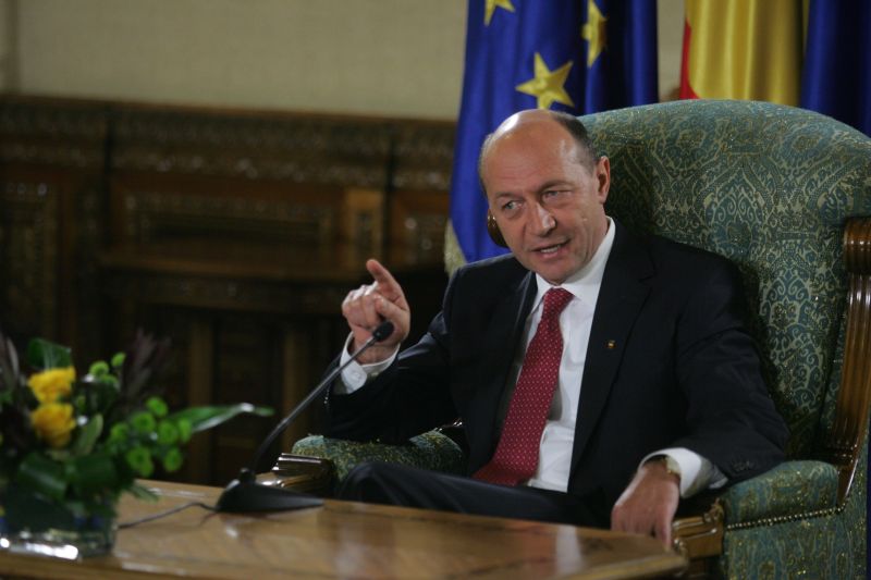 Băsescu a cerut Guvernului să rezolve rapid problema ANI