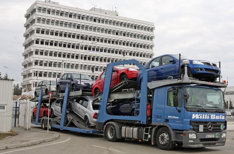 Dacia salvează exporturile