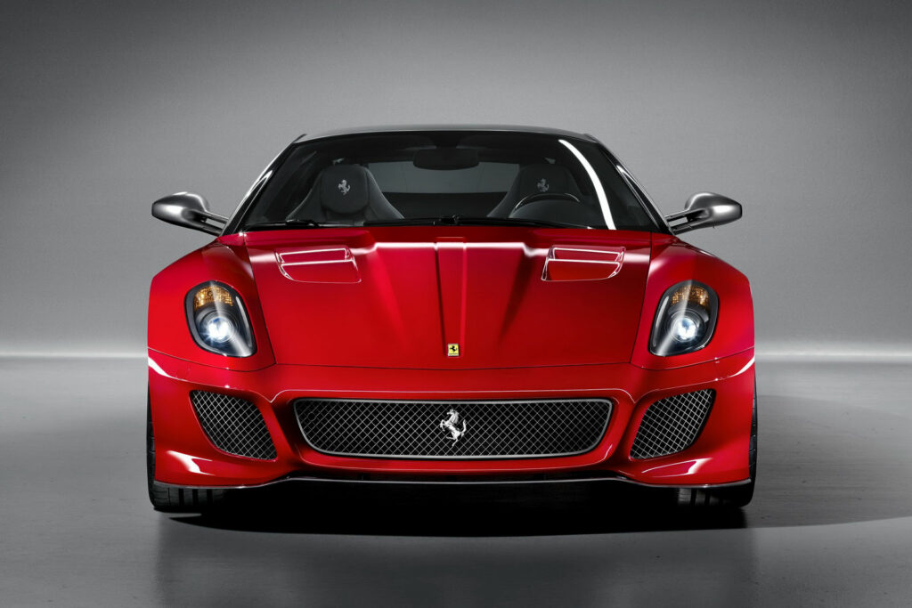 Ferrari va lansa 599 GTO, cel mai rapid model de stradă