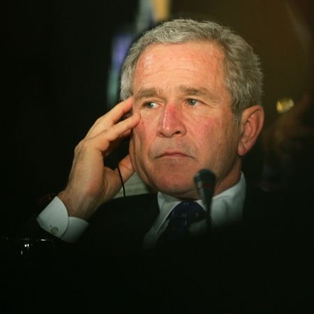 George W. Bush îşi scrie memoriile