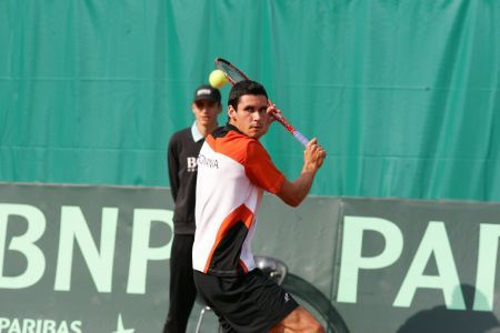 Hănescu, în semifinale la Casablanca