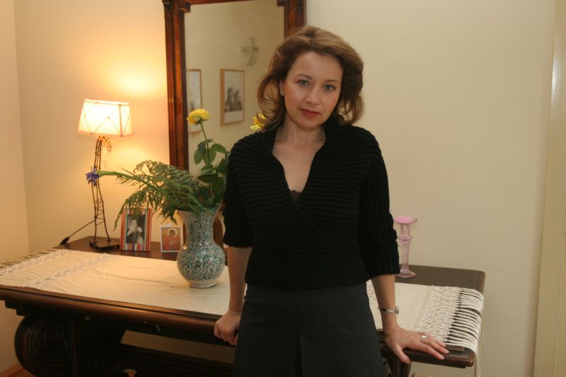 Marie-Rose Mociorniţă: “Am o relaţie zbuciumată cu România”