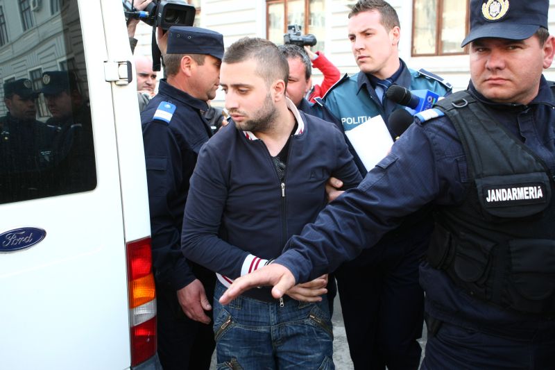 Şoferul bătăuş din Craiova rămâne în arest