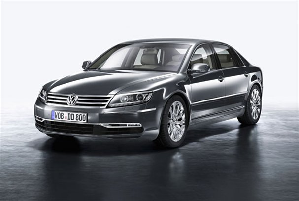 Volkswagen nu renunță la limuzină, relansează Phaeton în China