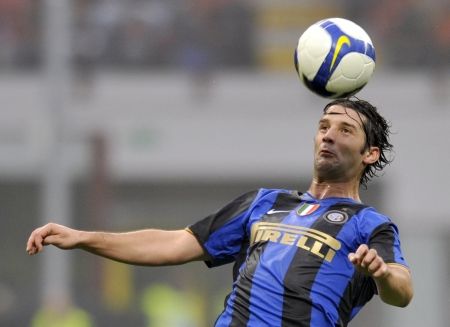 Chivu, gesturi obscene pe "Olimpico"