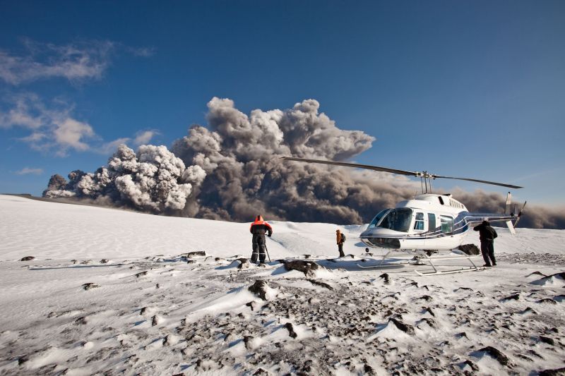 Erupţia vulcanului din Islanda, filmată în direct